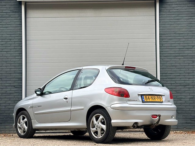 2004 peugeot 206 airco 1.6-16v quiksilver personenauto - afbeelding 7 van  11