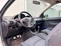 2004 peugeot 206 airco 1.6-16v quiksilver personenauto - afbeelding 8 van  11