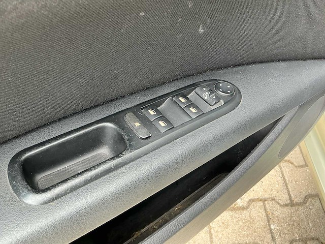 2004 peugeot 407 2.0-16v xs personenauto - afbeelding 5 van  27