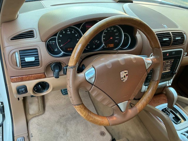 2004 porsche cayenne 4.5 personenauto - afbeelding 13 van  42
