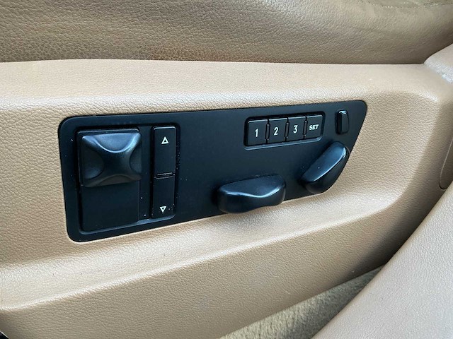 2004 porsche cayenne 4.5 personenauto - afbeelding 19 van  42