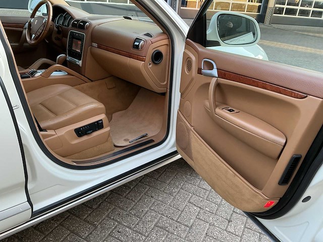 2004 porsche cayenne 4.5 personenauto - afbeelding 27 van  42
