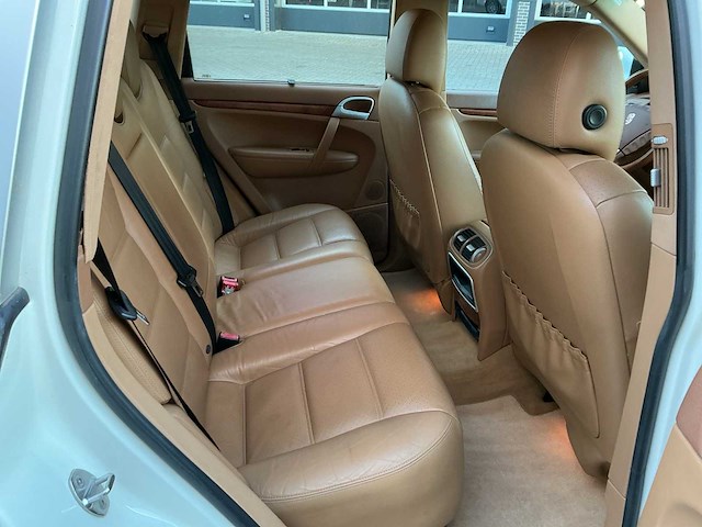 2004 porsche cayenne 4.5 personenauto - afbeelding 30 van  42