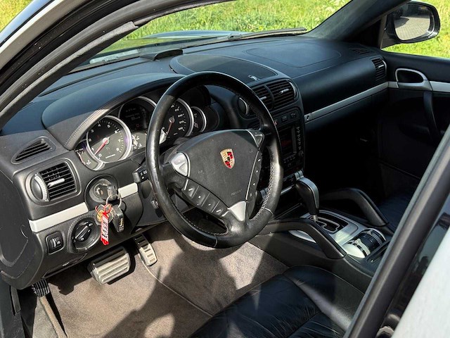 2004 porsche cayenne 4.5 turbo personenauto - afbeelding 2 van  22