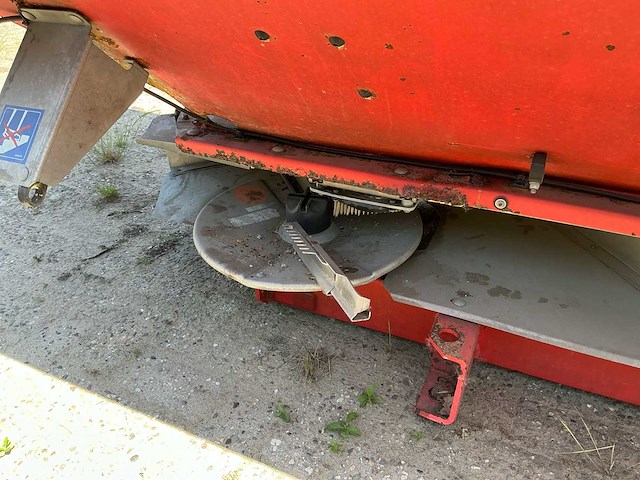 2004 rauch alpha 1142w kunstmeststrooier 2.400 liter - afbeelding 9 van  13