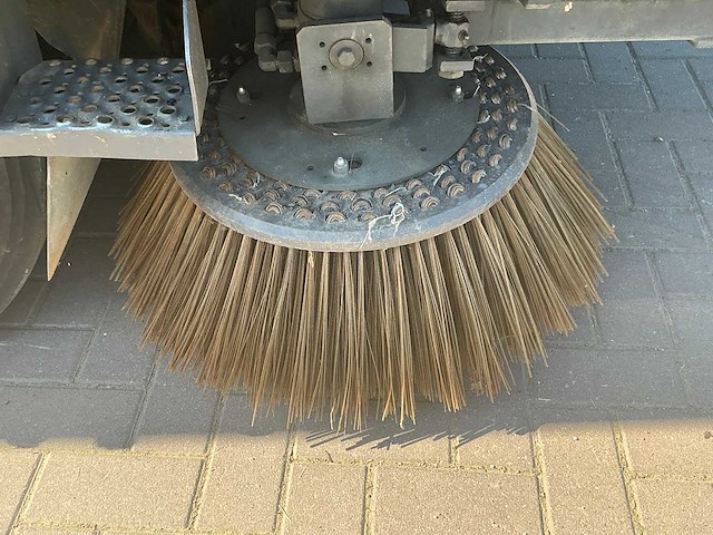 2004 ravo 540 straatveegmachine - afbeelding 34 van  41