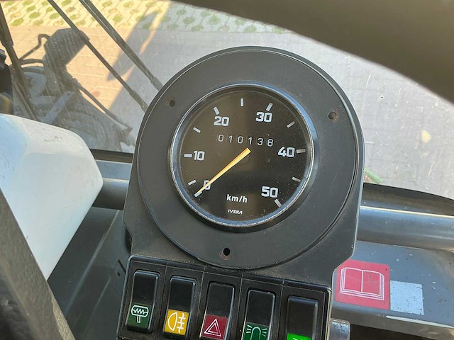 2004 ravo 540 straatveegmachine - afbeelding 9 van  21