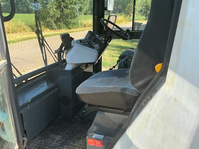 2004 ravo 540 straatveegmachine - afbeelding 11 van  21