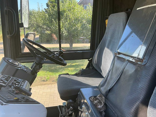 2004 ravo 540 straatveegmachine - afbeelding 13 van  21