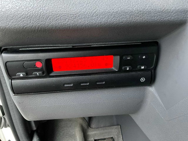 2004 renault hd 370-19t oplegger-trekker - afbeelding 10 van  30