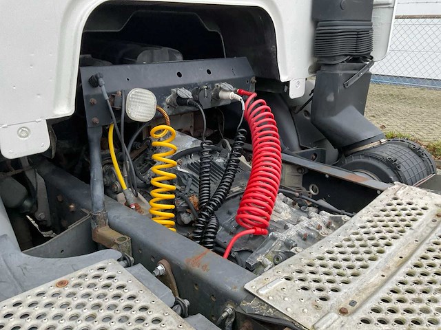 2004 renault hd 370-19t oplegger-trekker - afbeelding 2 van  30