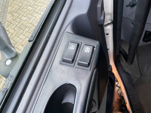 2004 renault hd 370-19t oplegger-trekker - afbeelding 9 van  30