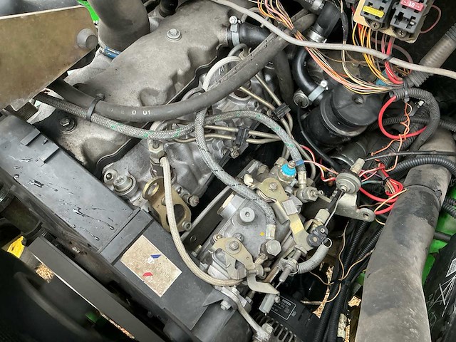 2004 roberine 1504 werktuigdrager met onkruidborstel - afbeelding 13 van  21