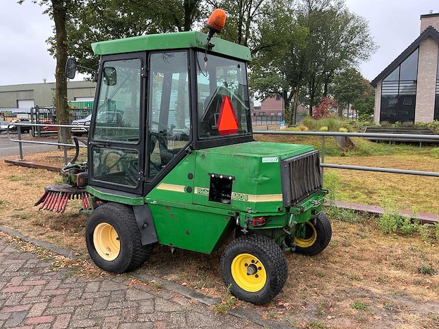 2004 roberine 1504 werktuigdrager met onkruidborstel - afbeelding 15 van  21