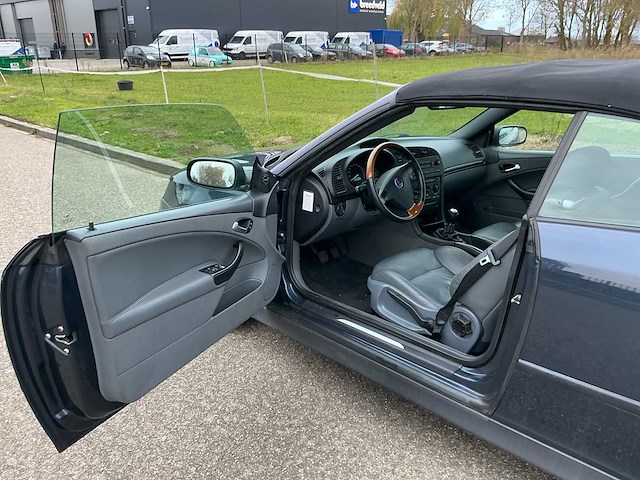 2004 saab 9-3 cabrio 1.8t vector personenauto - afbeelding 6 van  27