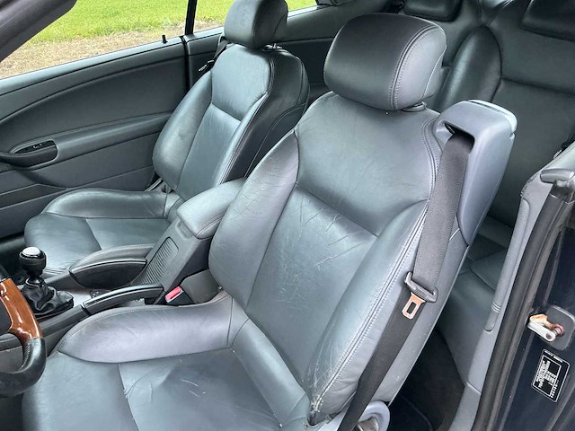 2004 saab 9-3 cabrio 1.8t vector personenauto - afbeelding 8 van  27