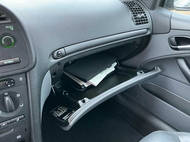 2004 saab 9-3 cabrio 1.8t vector personenauto - afbeelding 16 van  27