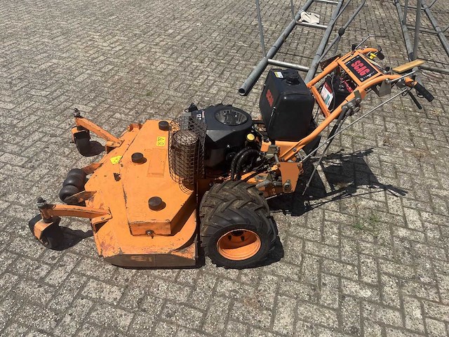 2004 scag swz48a-17ka professionele hydraulische loopmaaier – 48 inch – kawasaki 17 pk - afbeelding 1 van  6