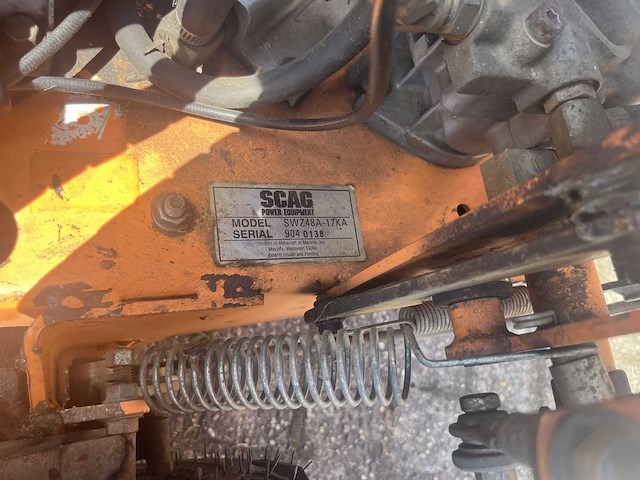 2004 scag swz48a-17ka professionele hydraulische loopmaaier – 48 inch – kawasaki 17 pk - afbeelding 3 van  6