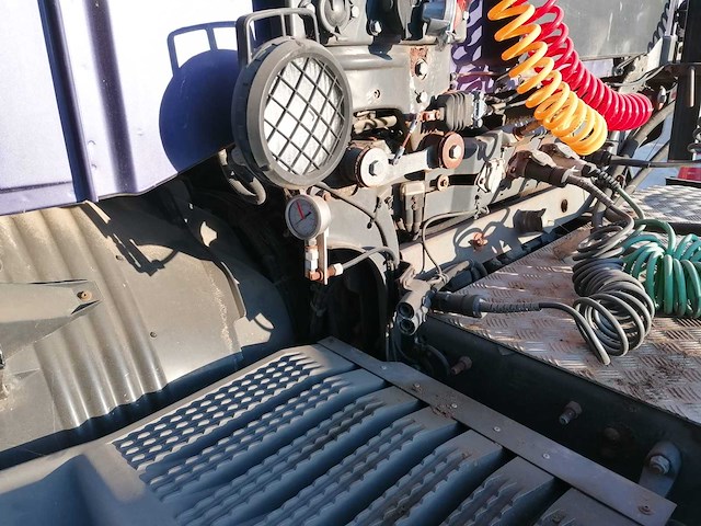 2004 scania 420 vrachtwagen - afbeelding 3 van  18