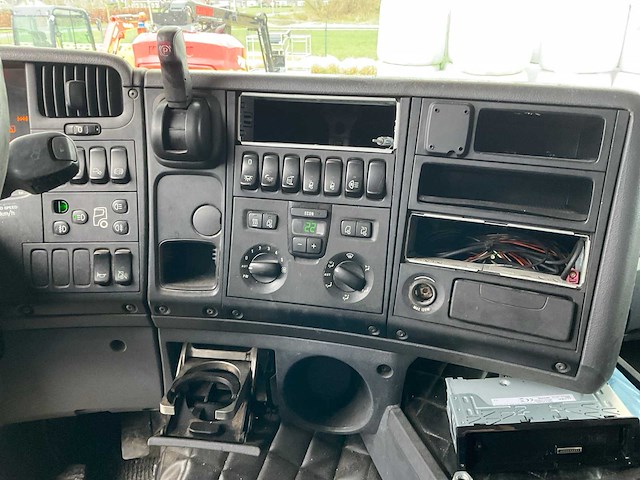 2004 scania r500 vrachtwagen - afbeelding 8 van  48