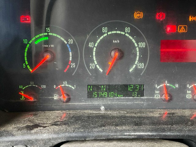 2004 scania r500 vrachtwagen - afbeelding 13 van  48