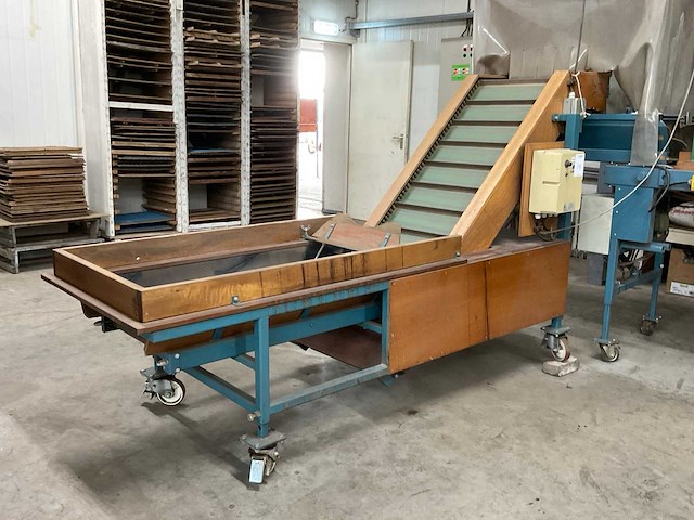 2004 schouten bbe50 doseerelevator - afbeelding 1 van  6