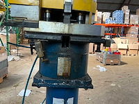 2004 schüco basispresse pneumatische aluminium profiel hoekpers - afbeelding 4 van  30