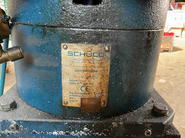 2004 schüco basispresse pneumatische aluminium profiel hoekpers - afbeelding 5 van  30