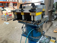 2004 schüco basispresse pneumatische aluminium profiel hoekpers - afbeelding 26 van  30