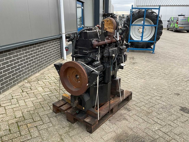 2004 sisu 8,4l 285 eta dieselmotor - afbeelding 5 van  11