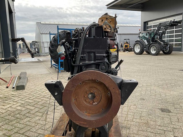 2004 sisu 8,4l 285 eta dieselmotor - afbeelding 6 van  11