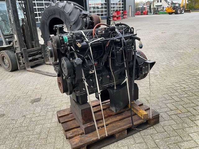 2004 sisu 8,4l 285 eta dieselmotor - afbeelding 8 van  11