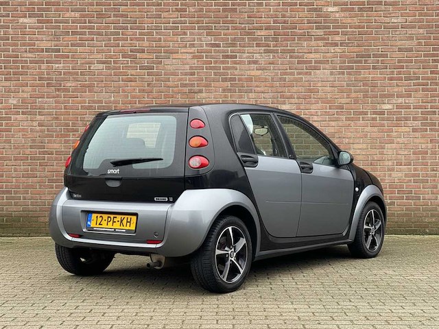 2004 smart forfour 1.1 pulse personenauto - afbeelding 9 van  15