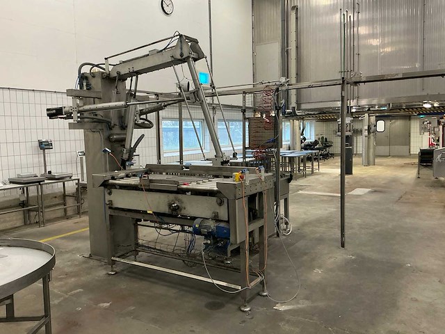 2004 s+r kv10e pick and place robot - afbeelding 1 van  8