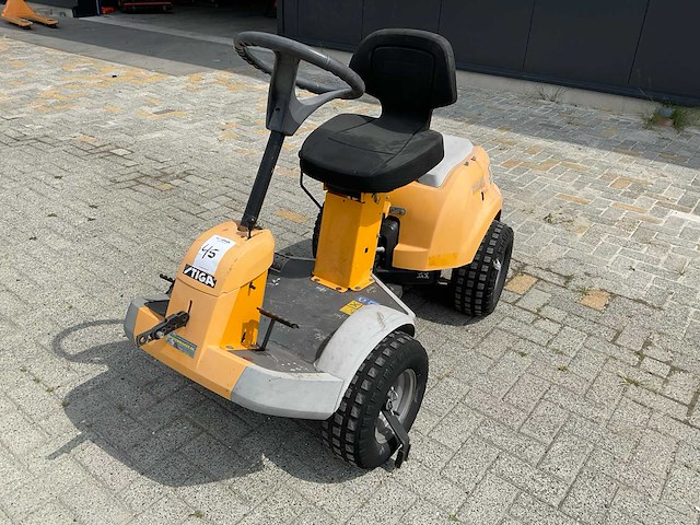 2004 stiga p901 (park compact hst) zitmaaier - afbeelding 1 van  14