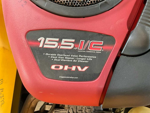 2004 stiga p901 (park compact hst) zitmaaier - afbeelding 14 van  14