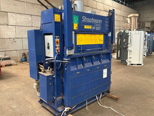 2004 strautmann pp1207 papierpers - afbeelding 1 van  6