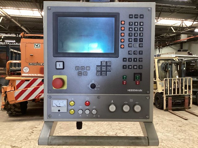 2004 strojtos fgs 50 ncp cnc freesmachine - afbeelding 13 van  21