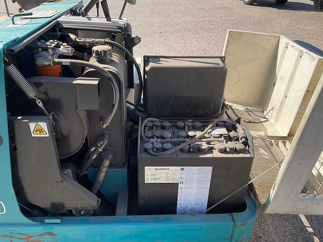 2004 tennant 6400 veegmachine - afbeelding 6 van  7