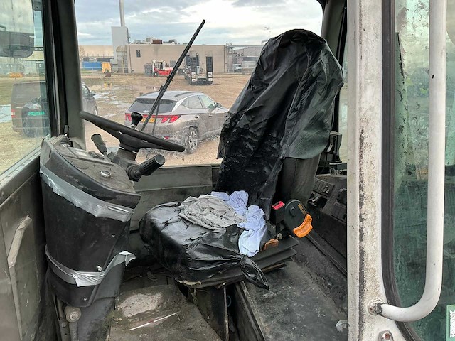 2004 terberg rt222 4x4 terminaltrekker - afbeelding 8 van  17