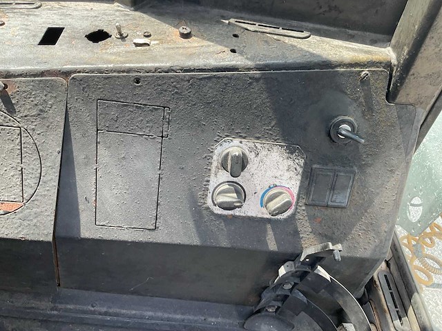2004 terberg rt222 4x4 terminaltrekker - afbeelding 1 van  15