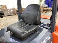 2004 toyota 7fd35 vorkheftruck - afbeelding 1 van  18
