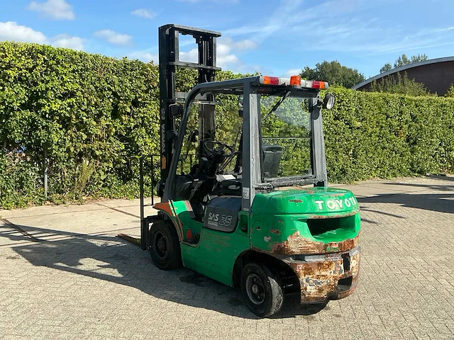 2004 toyota 7fdf25 vorkheftruck - afbeelding 7 van  12