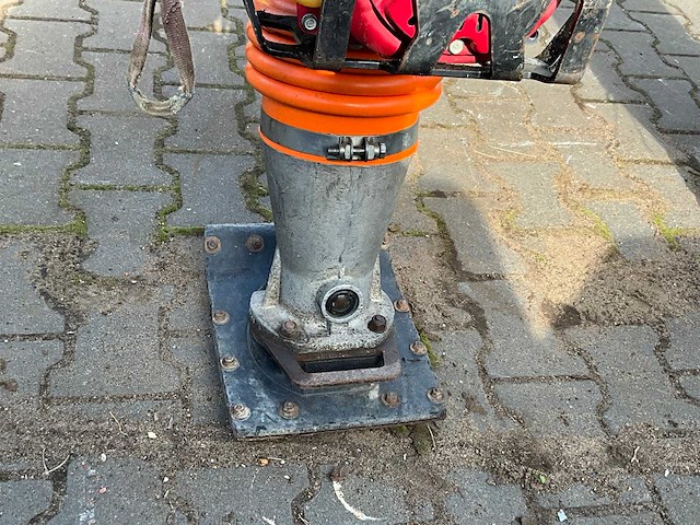 2004 ulbo ubz58 trilstamper - afbeelding 7 van  9