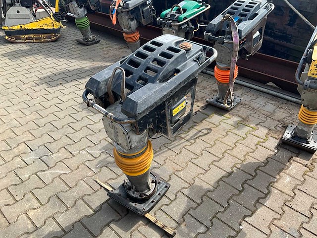 2004 ulbo ubz58 trilstamper - afbeelding 1 van  8