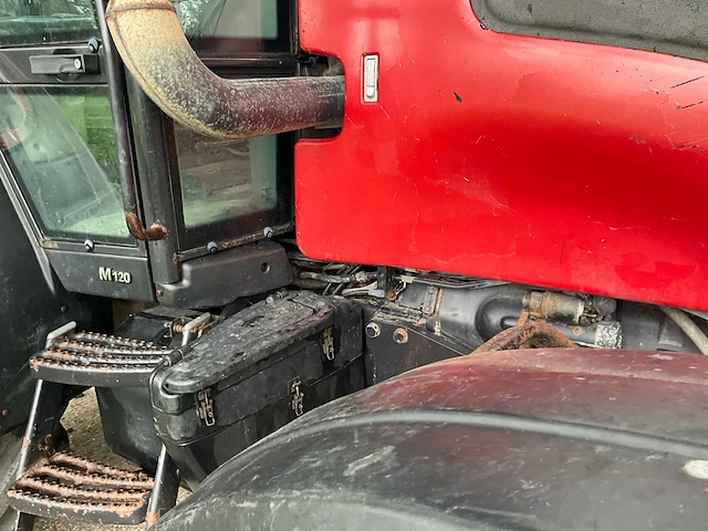 2004 valtra m120 vierwielaangedreven landbouwtractor - afbeelding 6 van  40