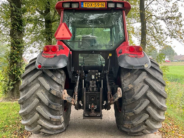 2004 valtra m120 vierwielaangedreven landbouwtractor - afbeelding 37 van  40