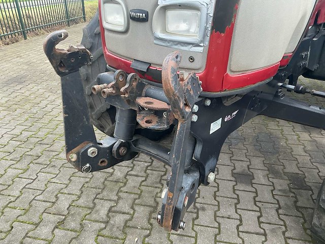 2004 valtra t120 vierwielaangedreven landbouwtractor - afbeelding 3 van  28