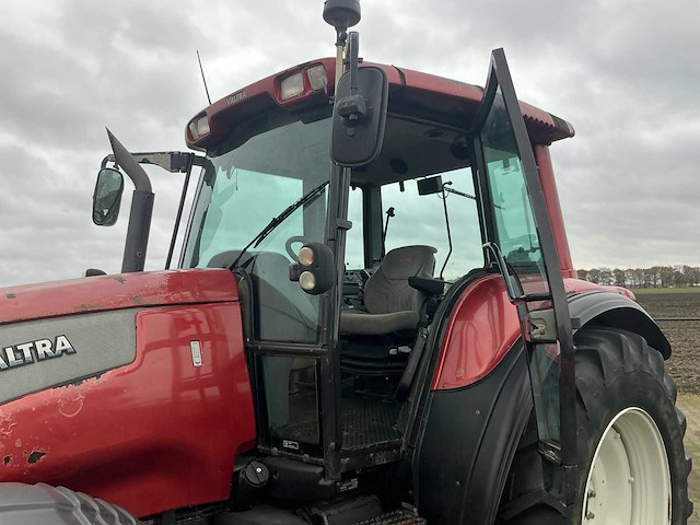 2004 valtra t120 vierwielaangedreven landbouwtractor - afbeelding 7 van  28